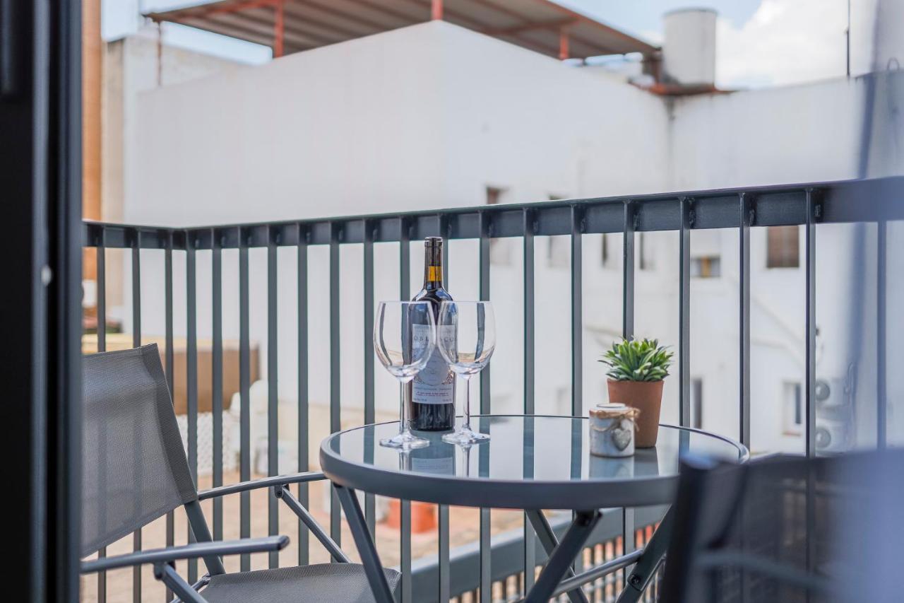 Family Home Suits Encantos De Sevilla Exterior photo