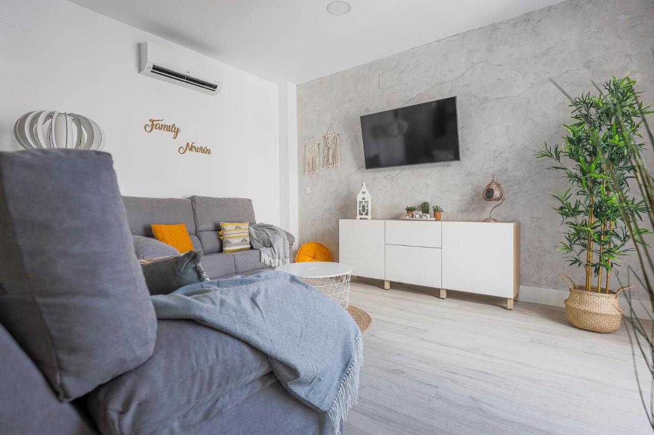 Family Home Suits Encantos De Sevilla Exterior photo