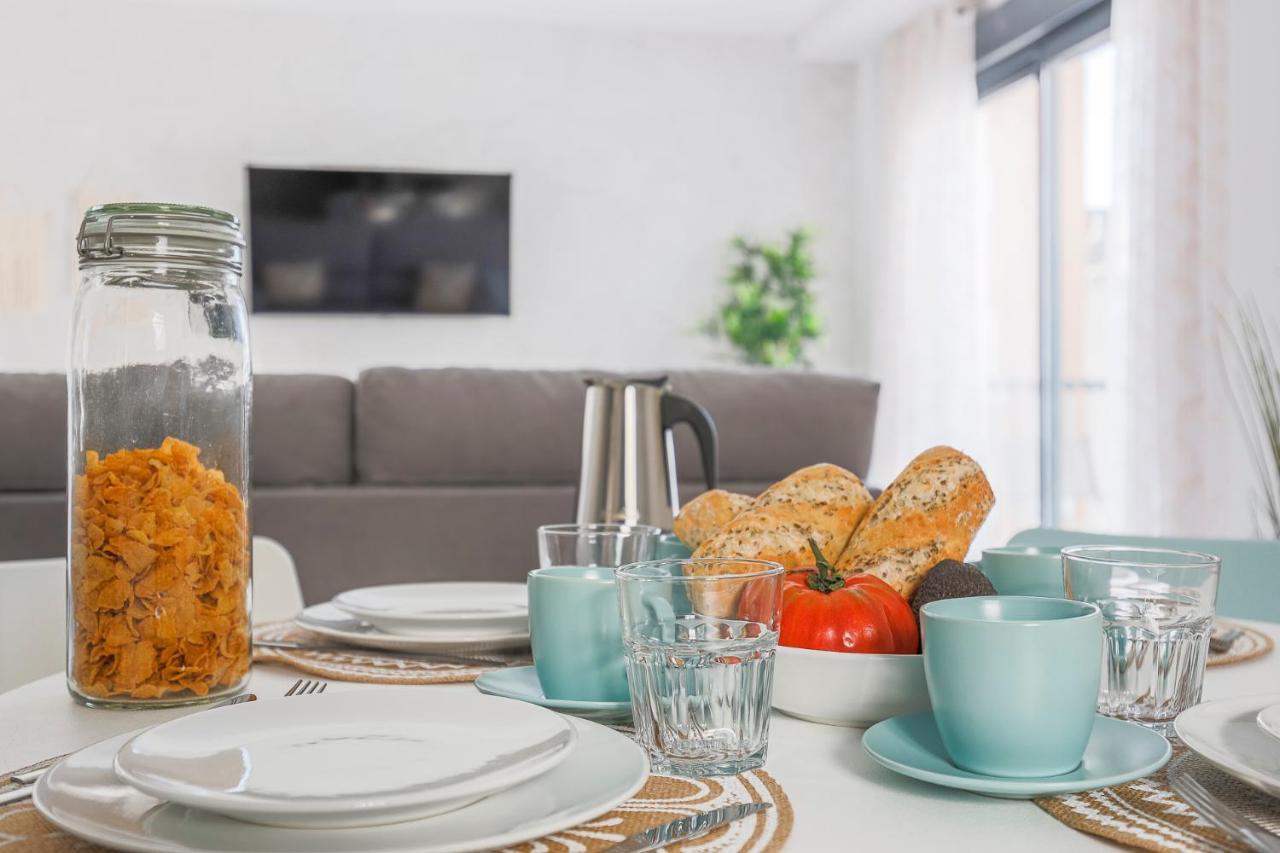Family Home Suits Encantos De Sevilla Exterior photo
