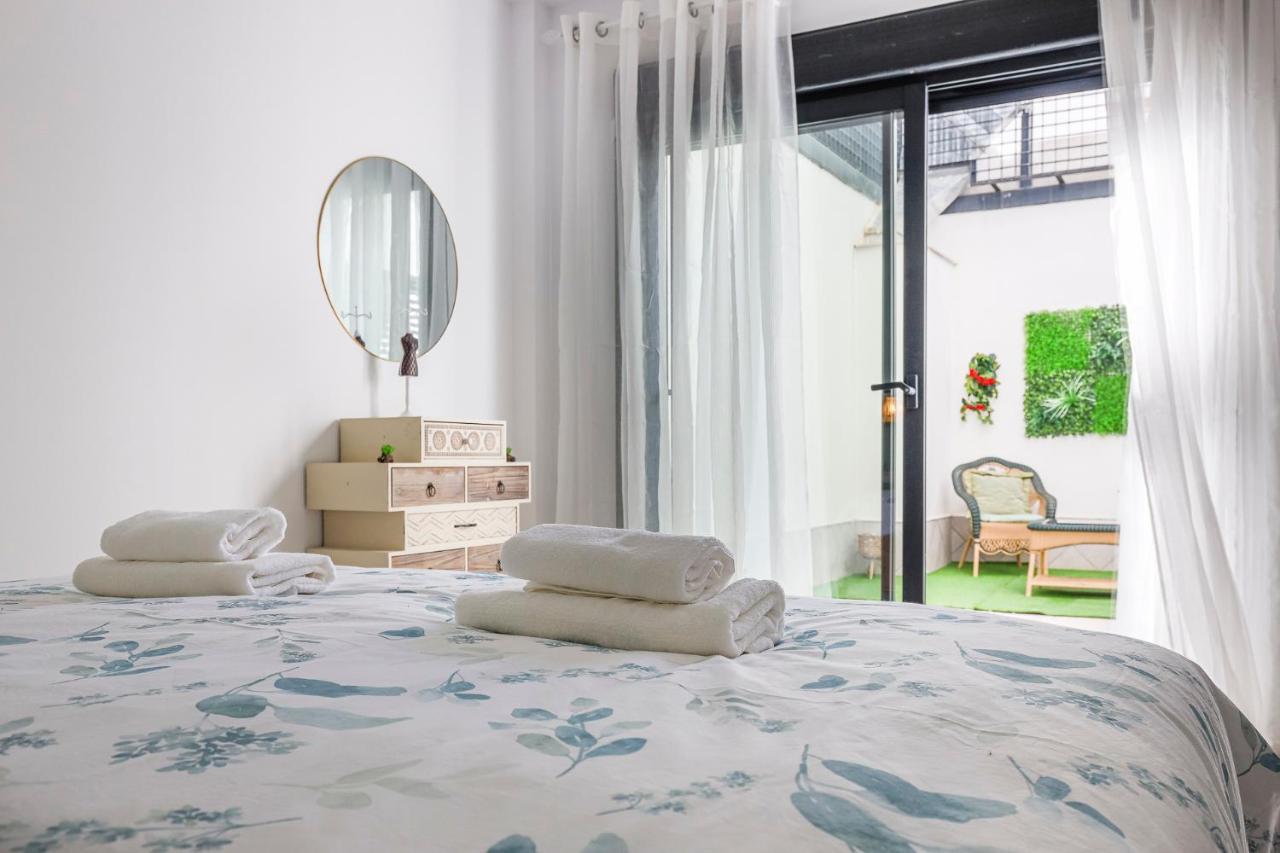 Family Home Suits Encantos De Sevilla Exterior photo