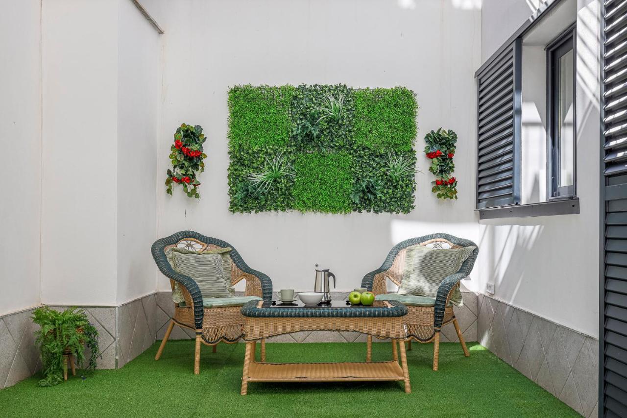 Family Home Suits Encantos De Sevilla Exterior photo